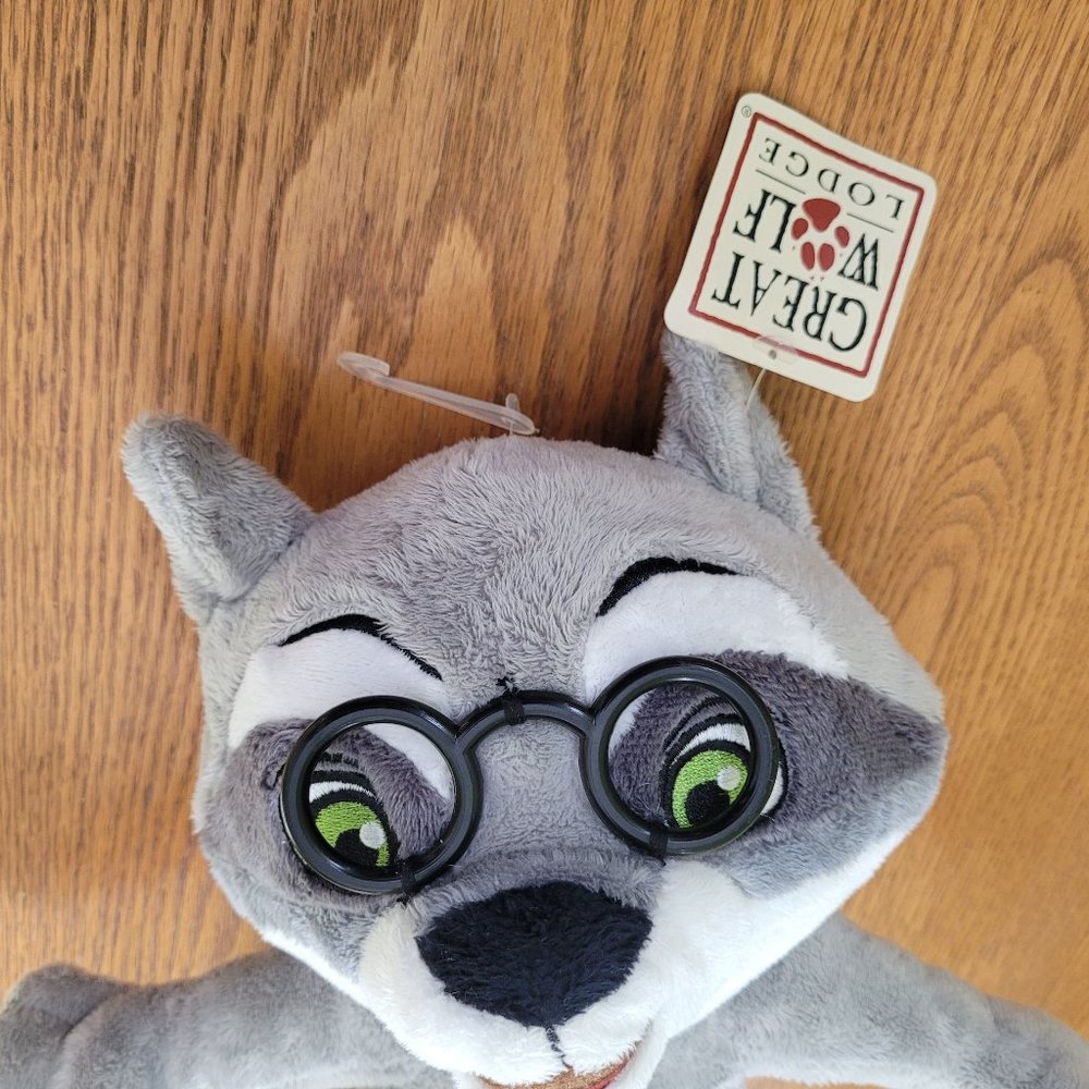 Great Wolf Lodge plush Oliver Raccoon Glasses, Courage star